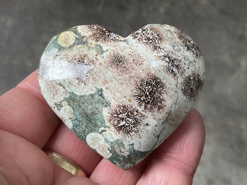 105g Green Cherry Blossom Heart 4B