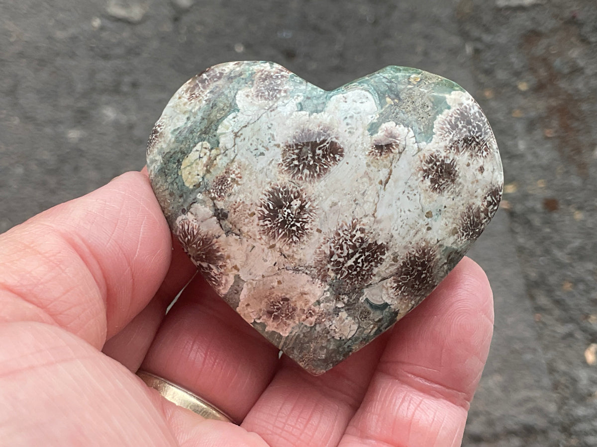 105g Green Cherry Blossom Heart 4B