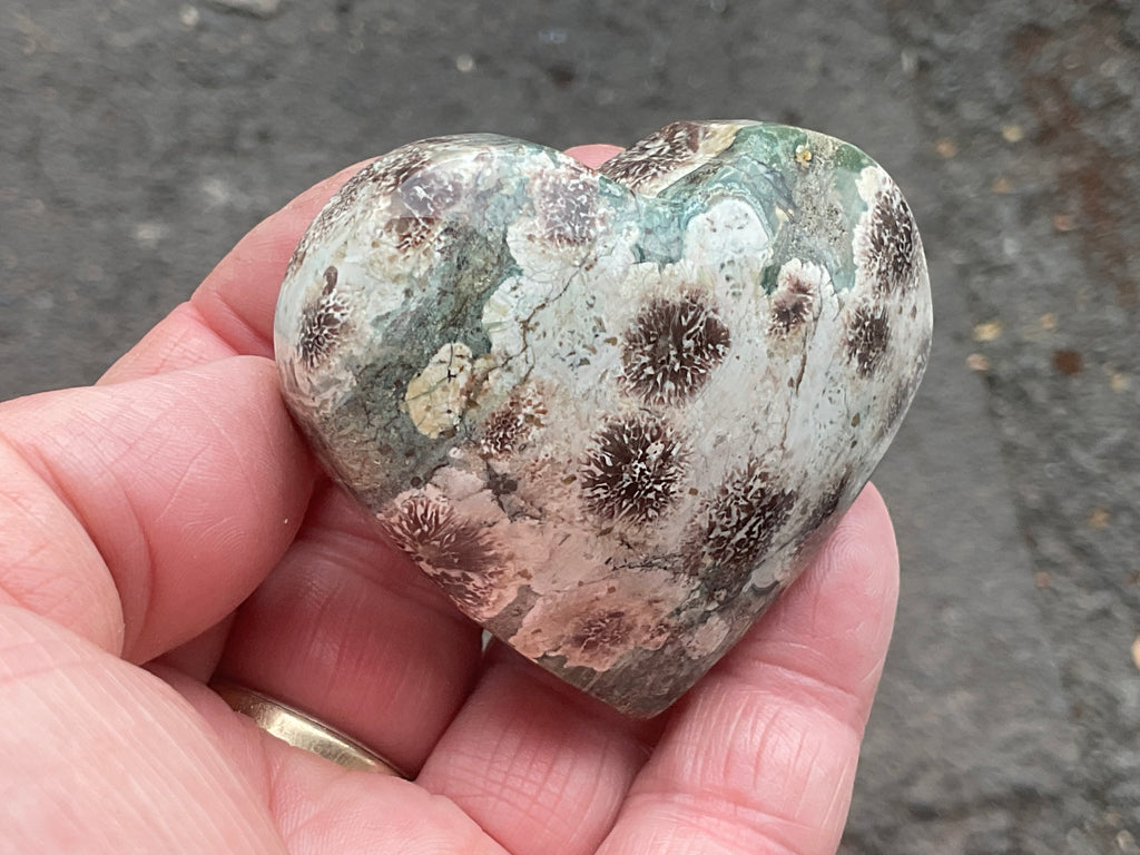 105g Green Cherry Blossom Heart 4B