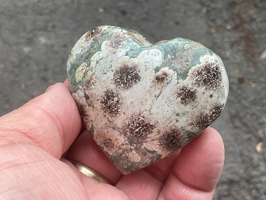 105g Green Cherry Blossom Heart 4B
