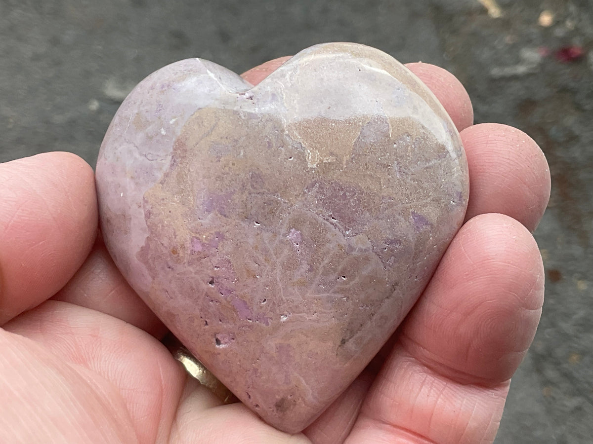 90g Phosphosiderite Heart D