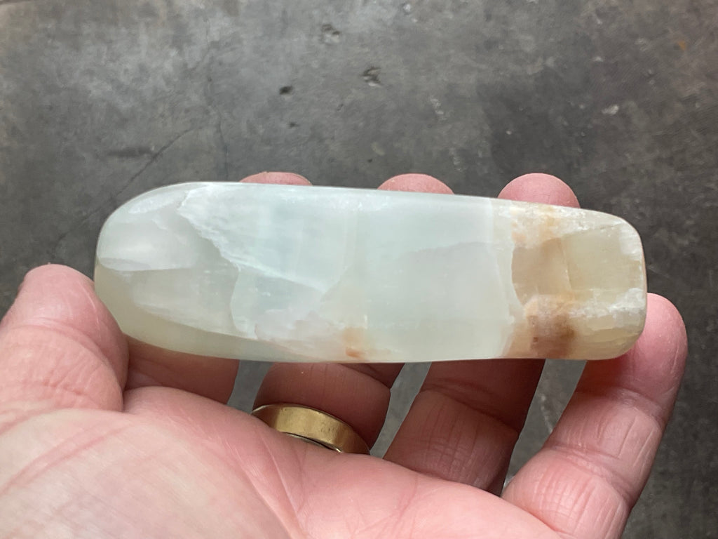 139g Pistachio Calcite Freeform 1A