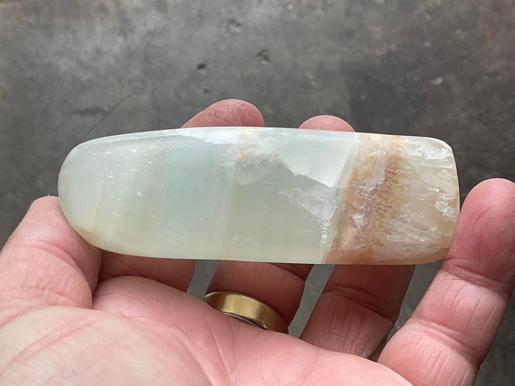 139g Pistachio Calcite Freeform 1A