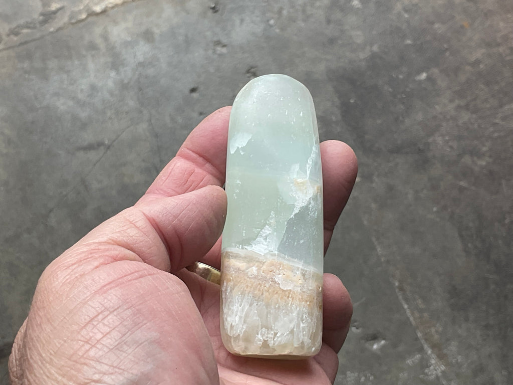 139g Pistachio Calcite Freeform 1A
