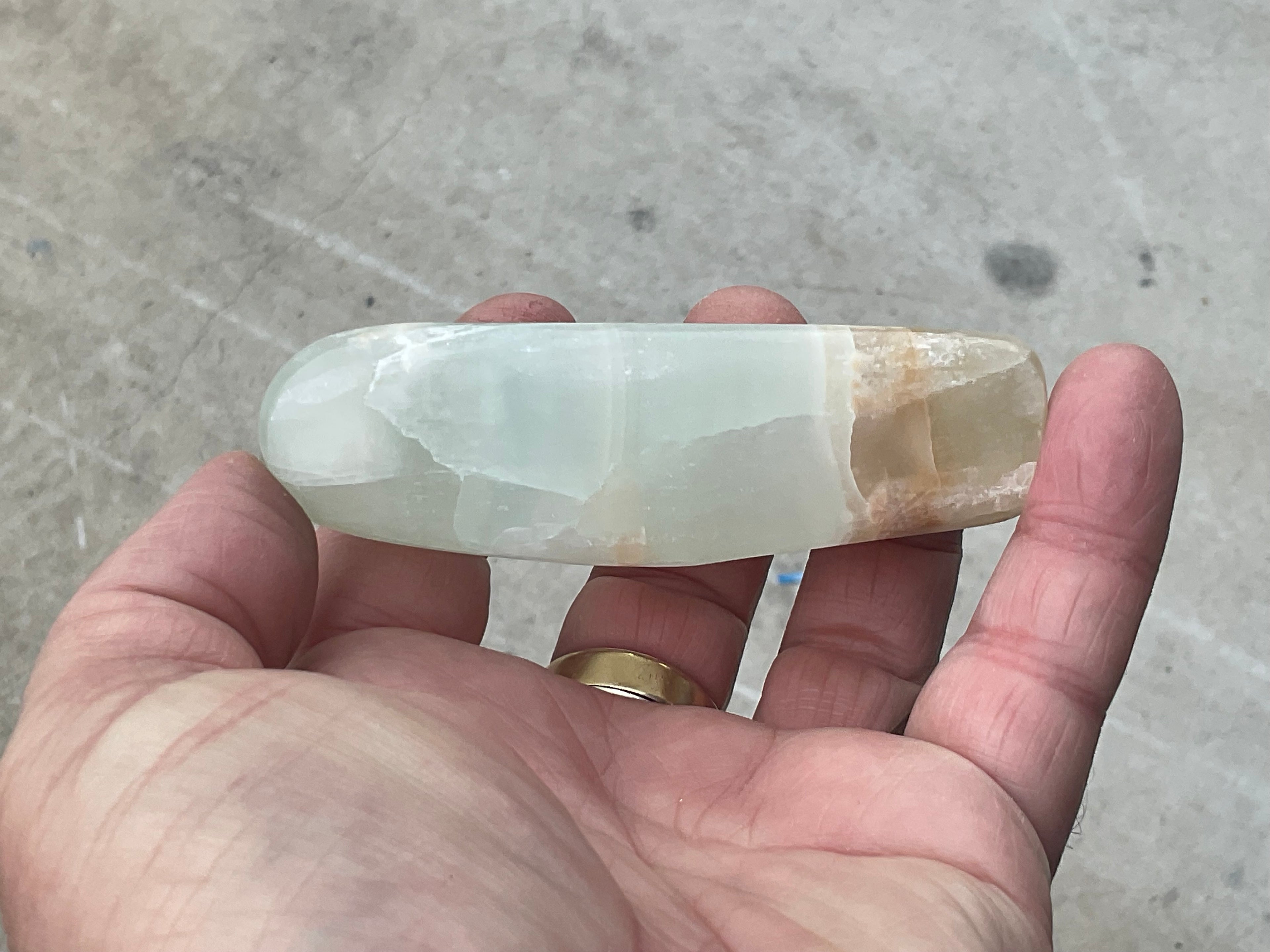 139g Pistachio Calcite Freeform 1A