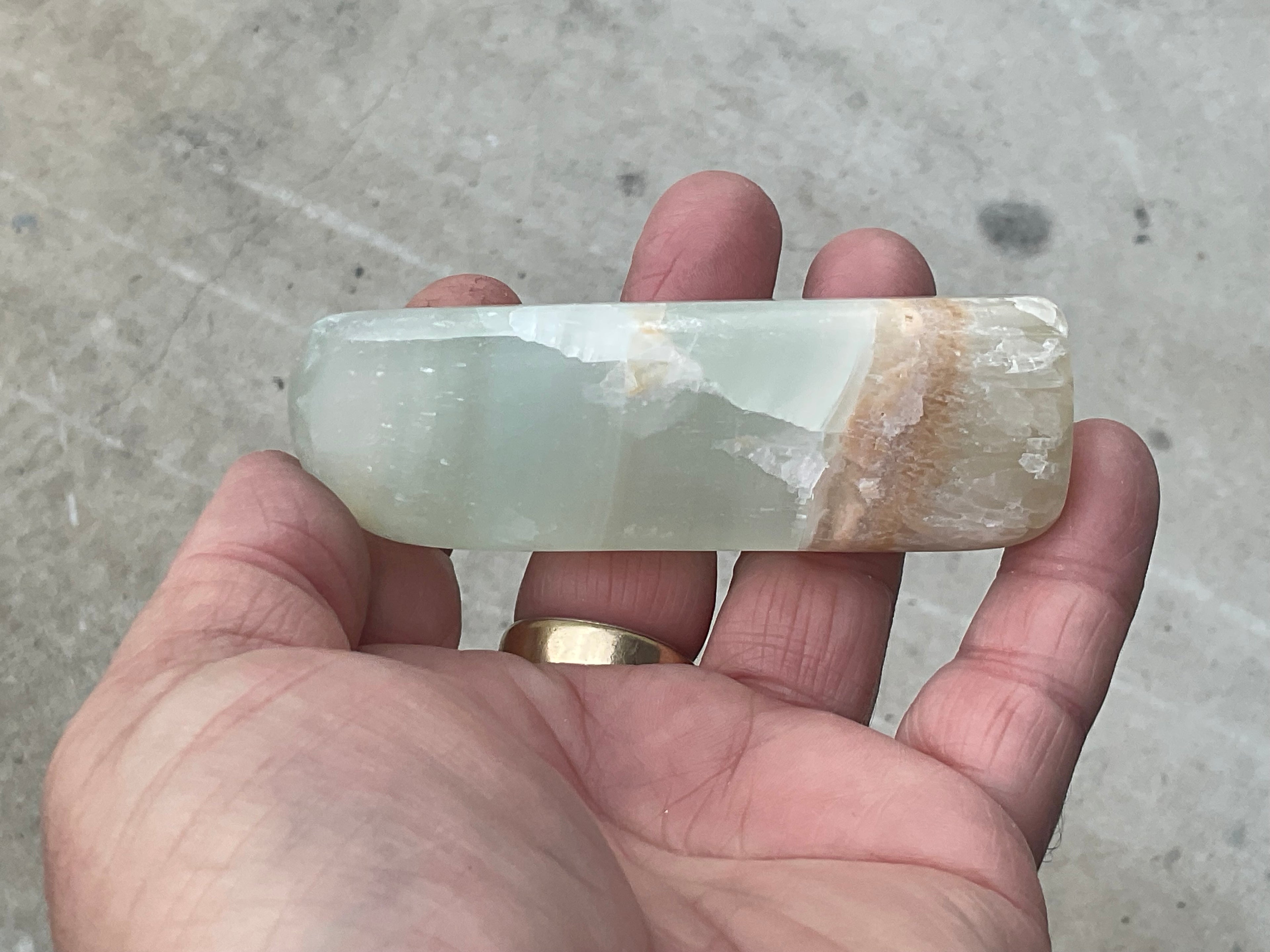 139g Pistachio Calcite Freeform 1A