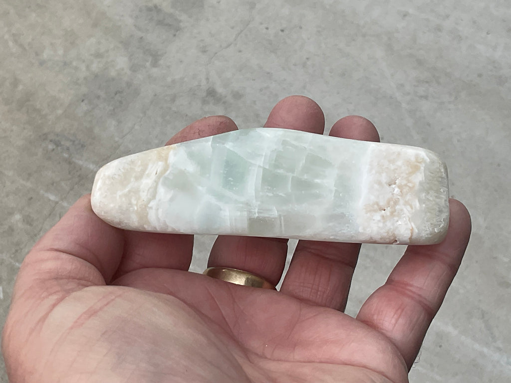 134g Pistachio Calcite Freeform 1C