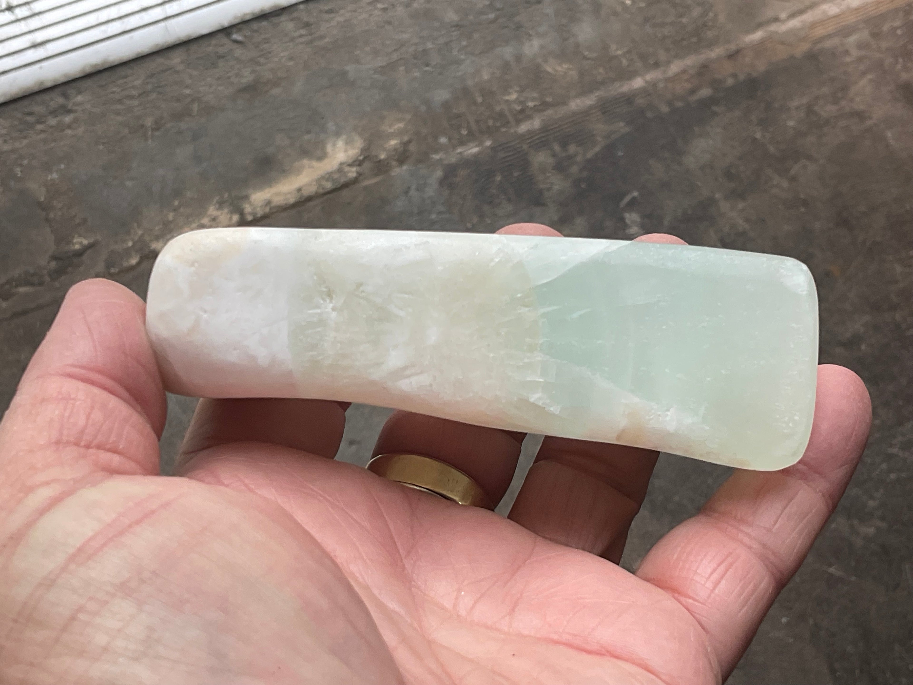 189g Pistachio Calcite Freeform 2A