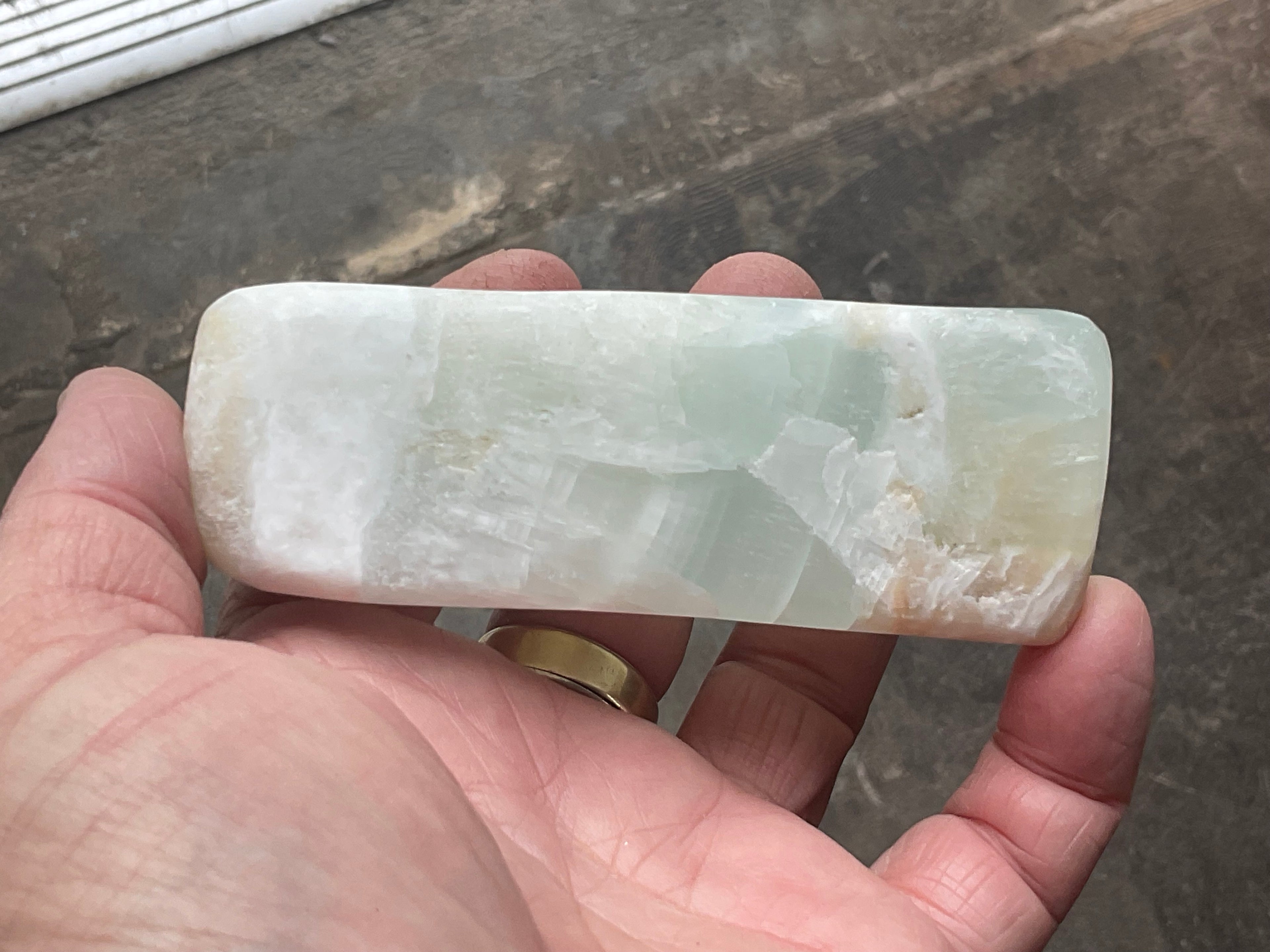 189g Pistachio Calcite Freeform 2A