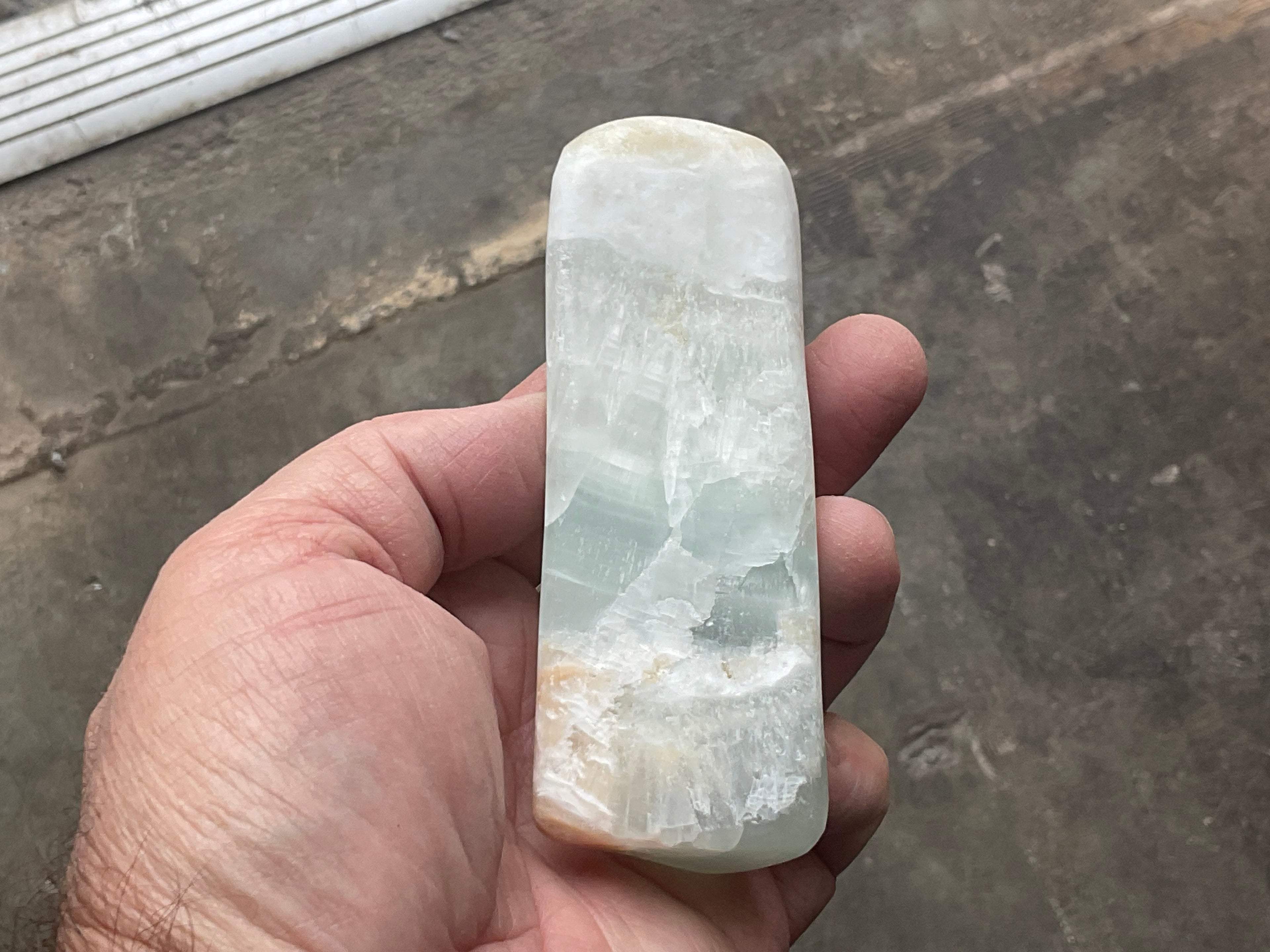 189g Pistachio Calcite Freeform 2A