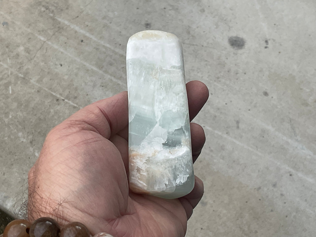 189g Pistachio Calcite Freeform 2A
