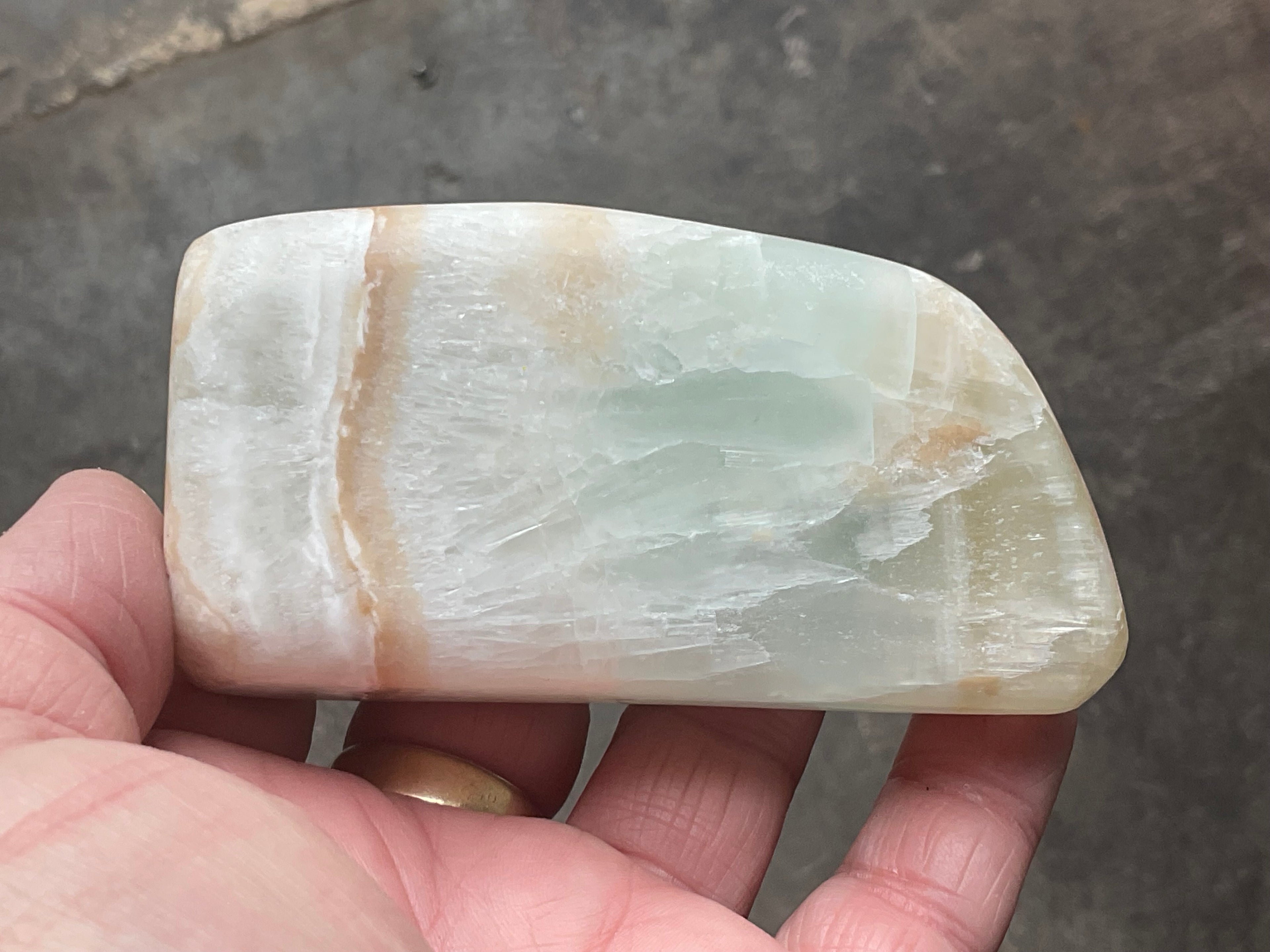 291g Pistachio Calcite Freeform 2B