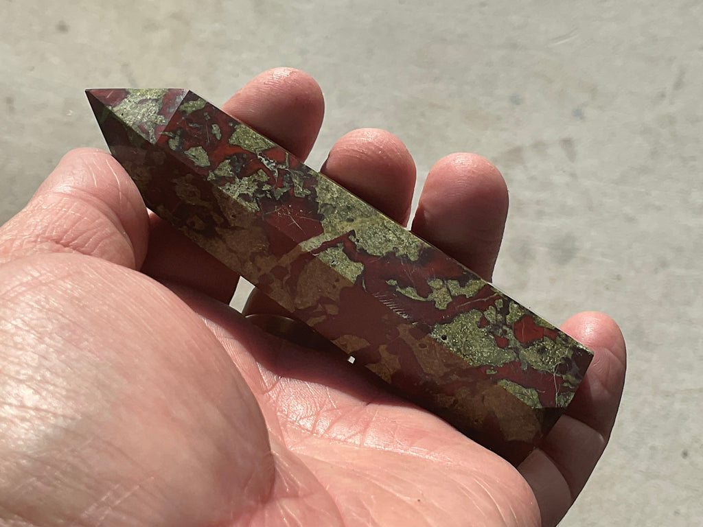 137g Dragons Blood Jasper Generator C