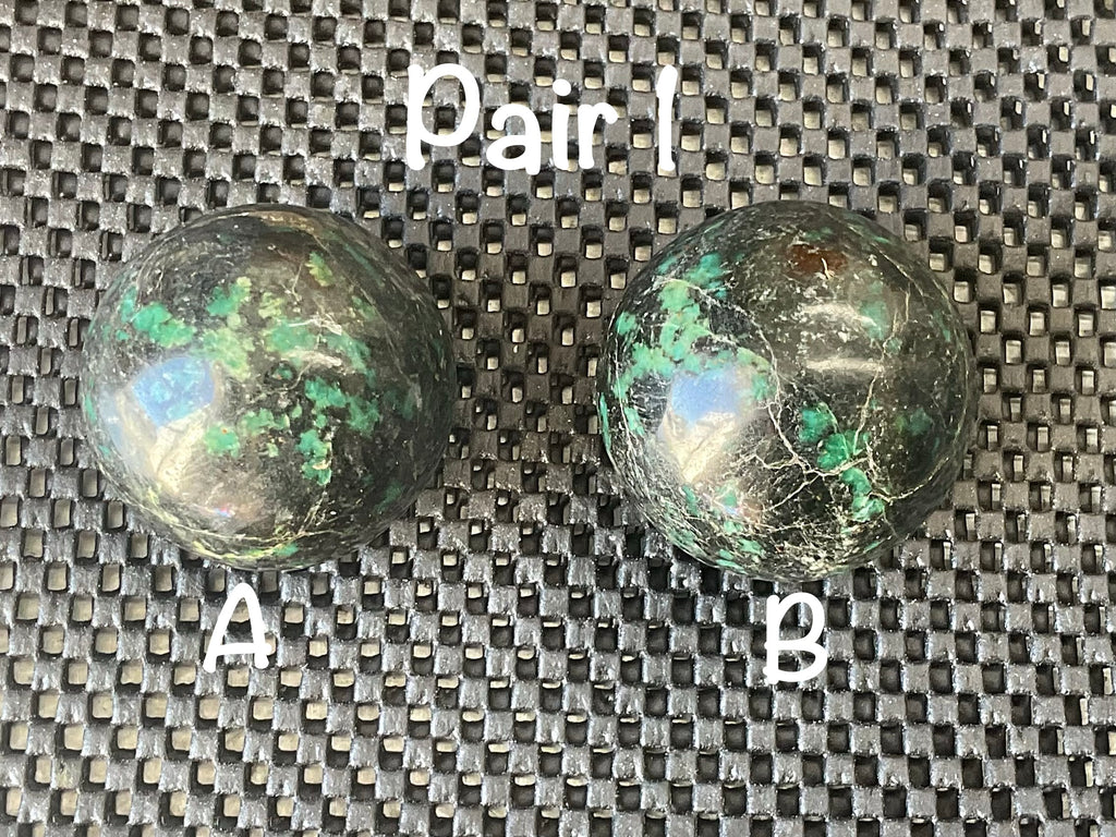 226g (5cm diameter) Emerald (Beryl) in Matrix Sphere 1B