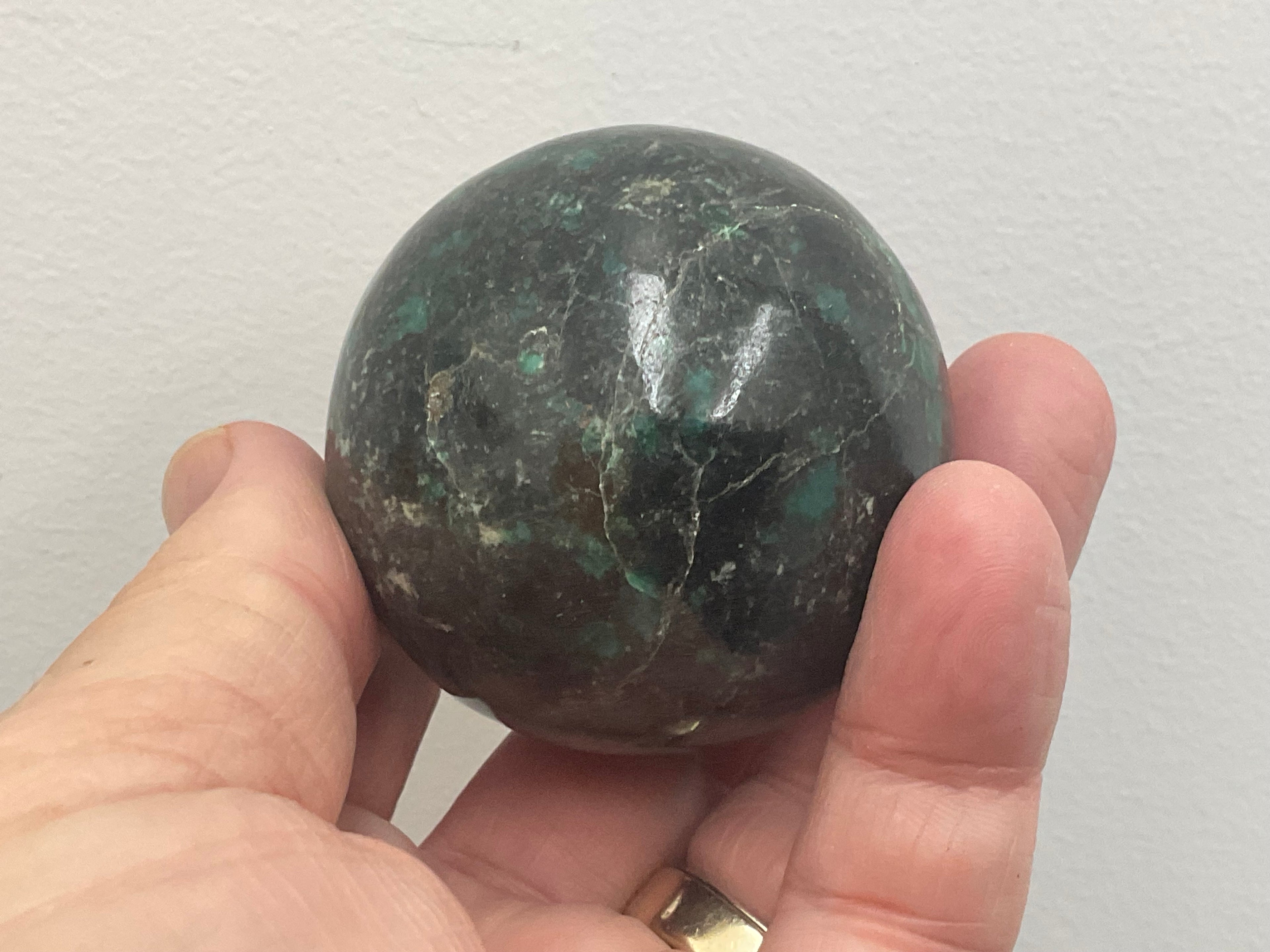 226g (5cm diameter) Emerald (Beryl) in Matrix Sphere 1B