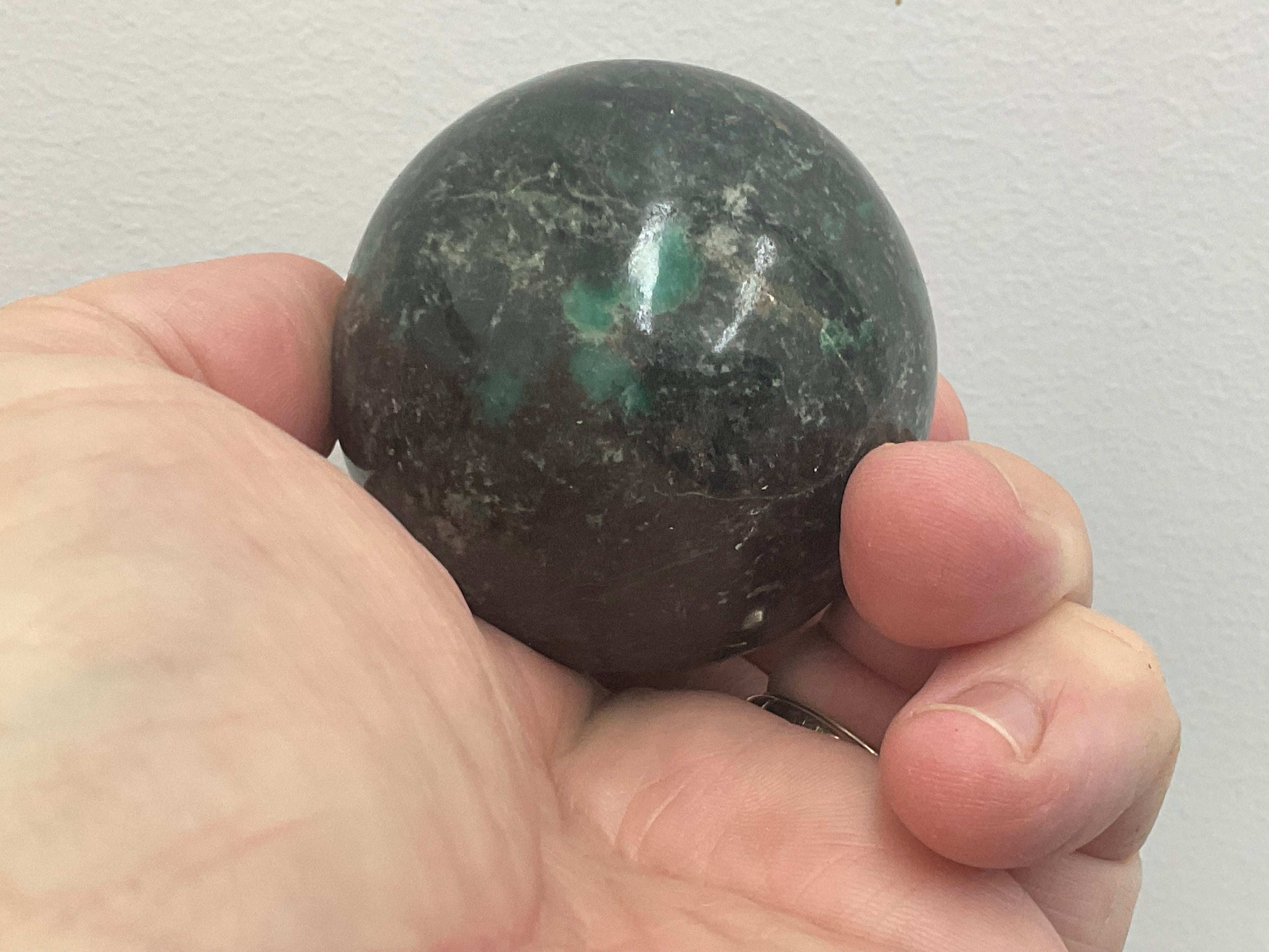 232g (5.2cm) Emerald (Beryl) in Matrix Sphere 2A