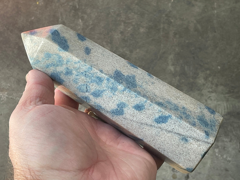 639g Apatite in Cleavelandite Generator