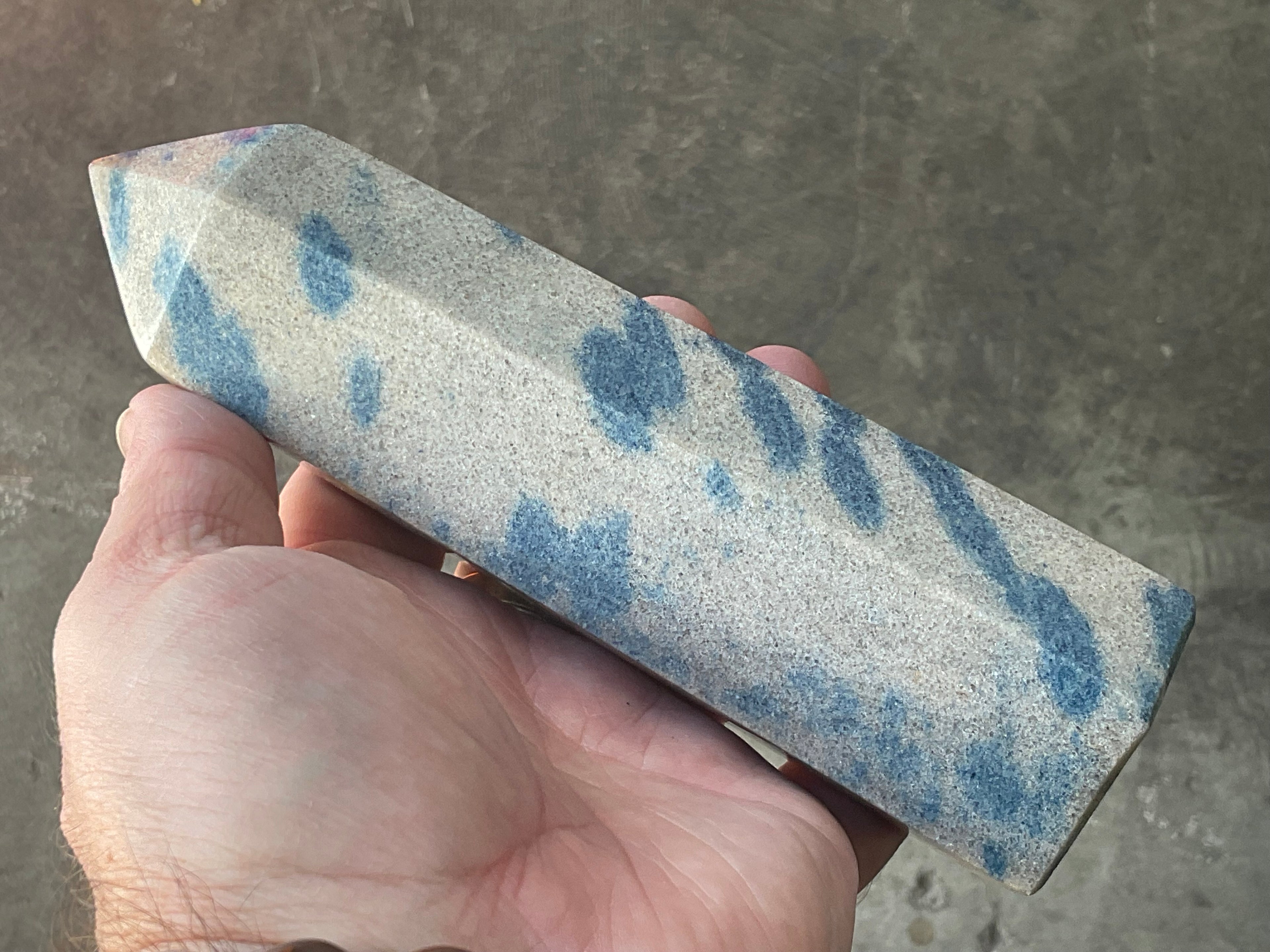 639g Apatite in Cleavelandite Generator