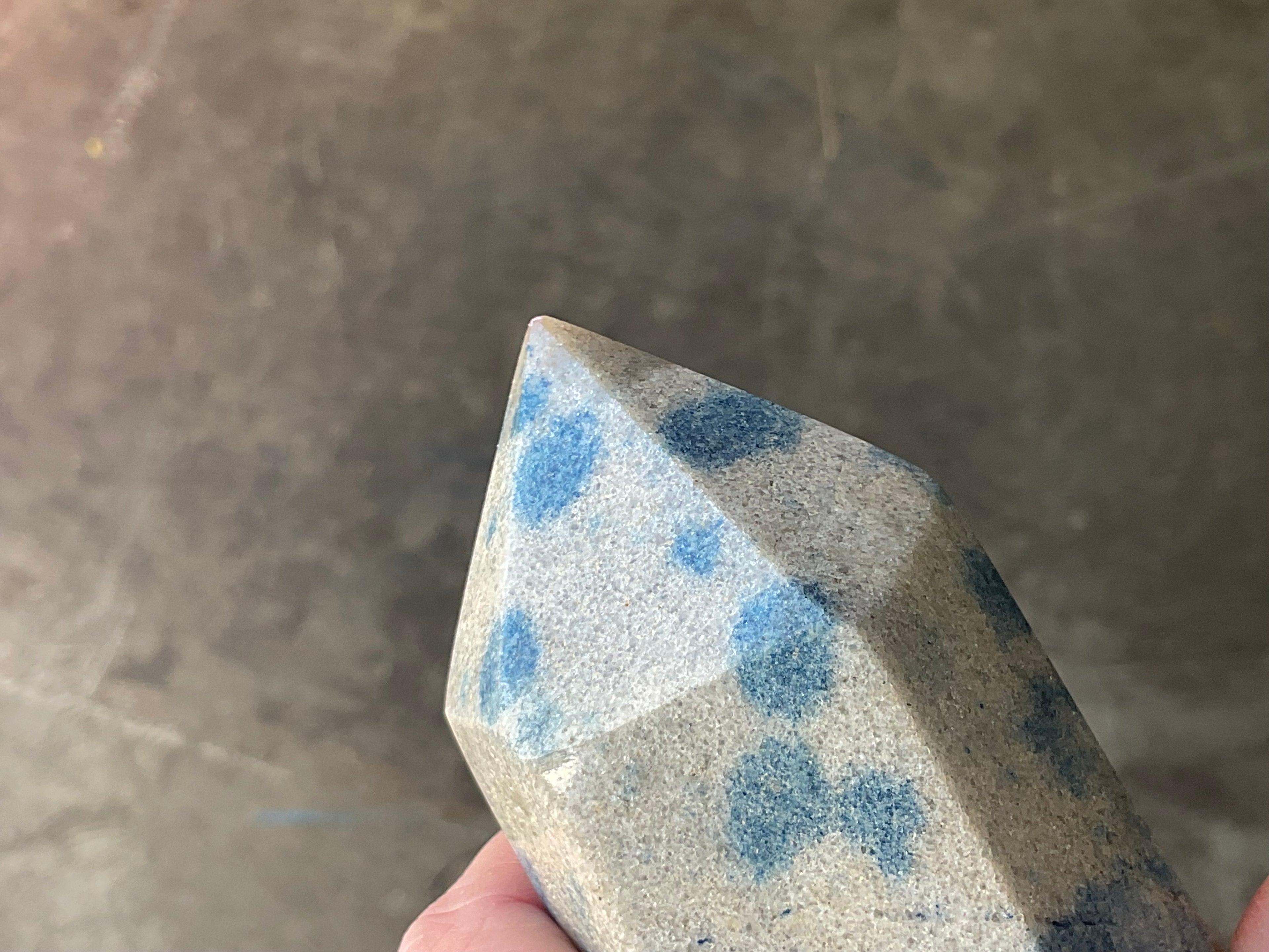 639g Apatite in Cleavelandite Generator