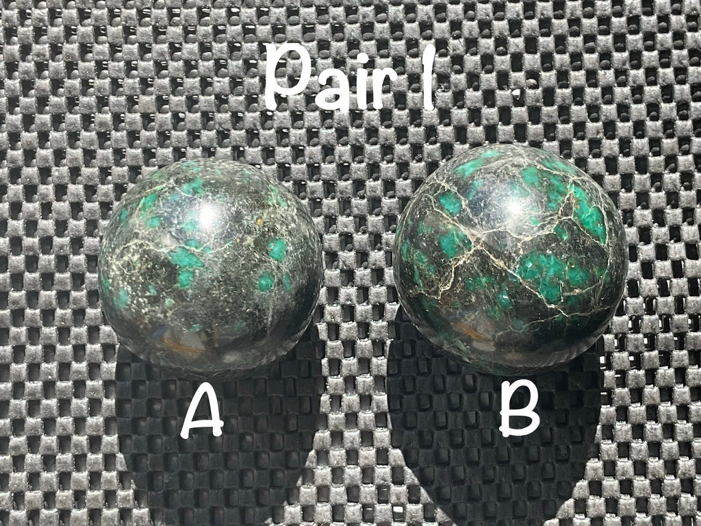 226g (5cm diameter) Emerald (Beryl) in Matrix Sphere 1B