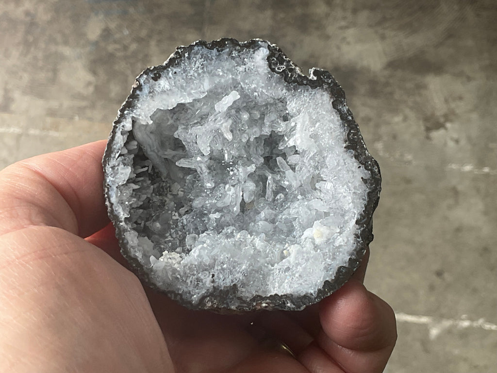 128g Mexican Quartz Geode 2C
