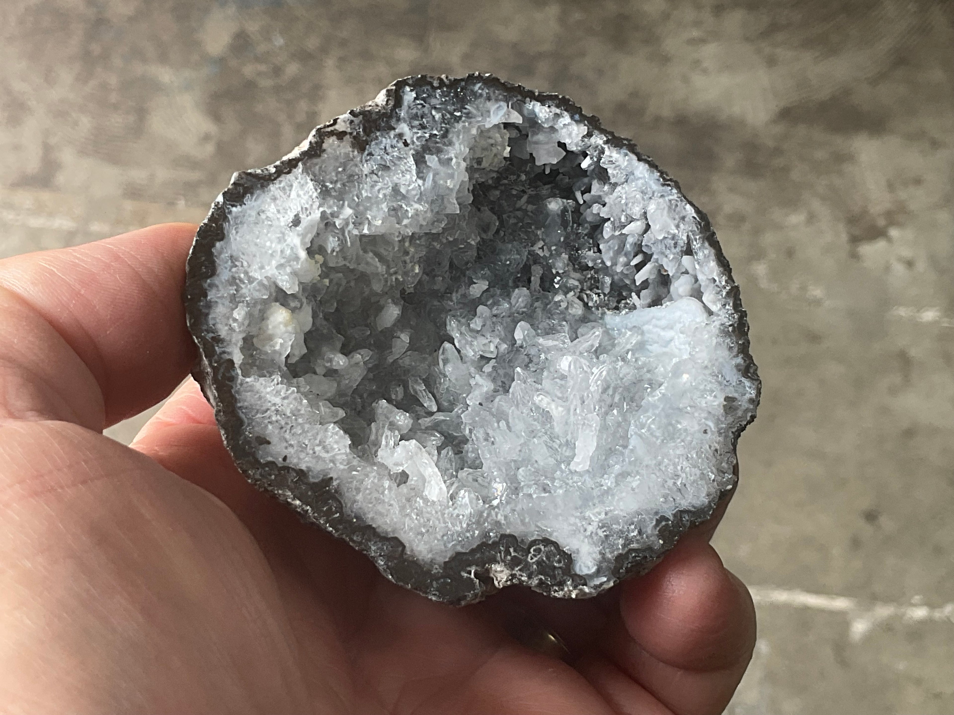 128g Mexican Quartz Geode 2C