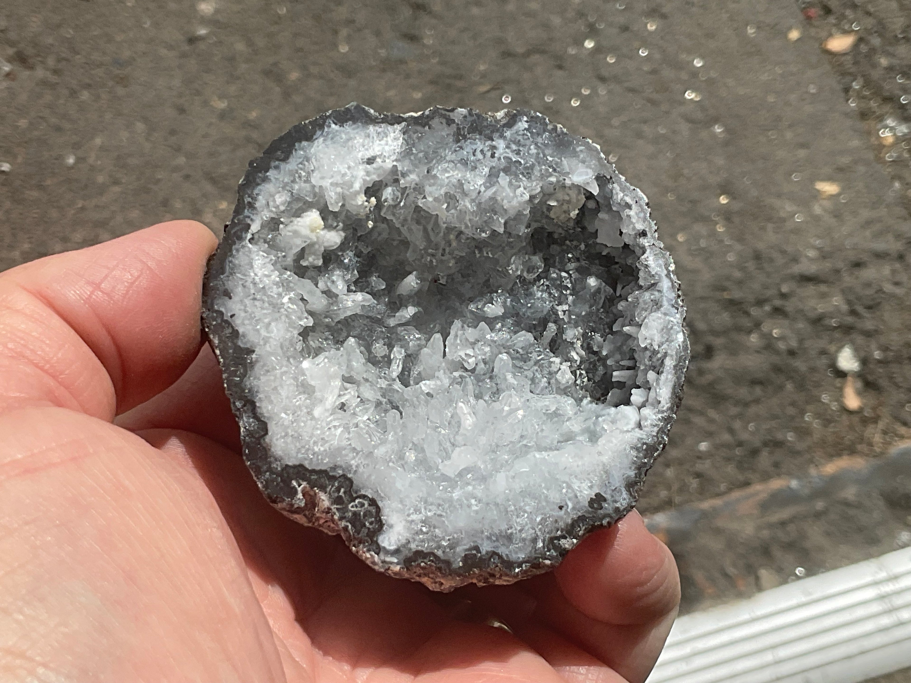 128g Mexican Quartz Geode 2C