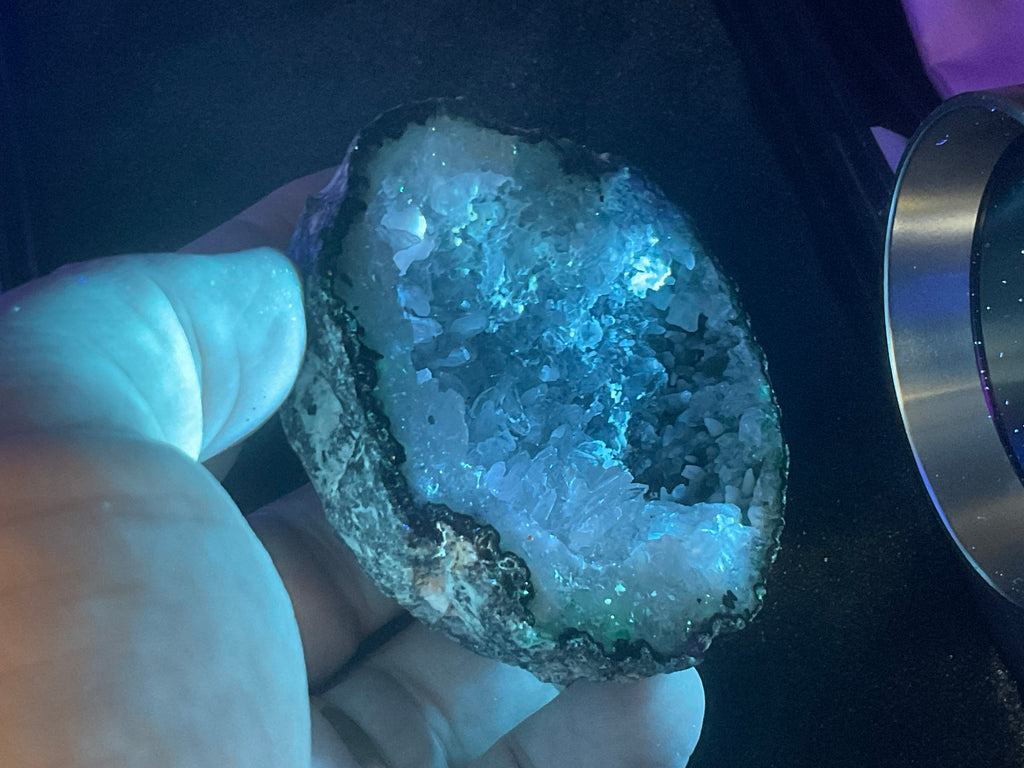 128g Mexican Quartz Geode 2C