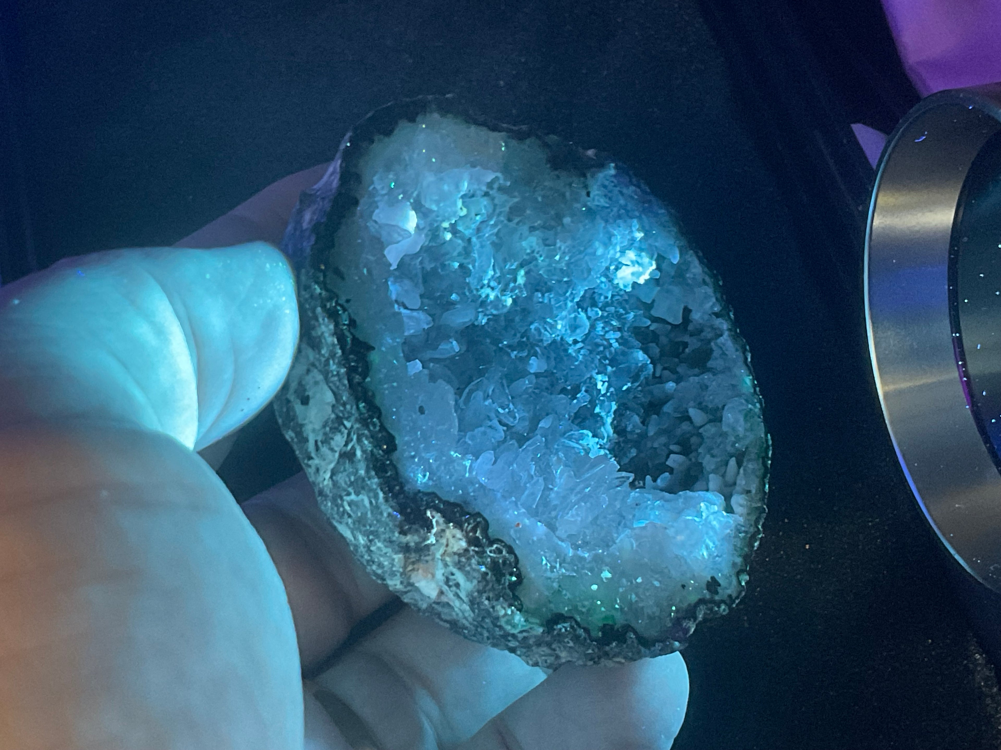 128g Mexican Quartz Geode 2C