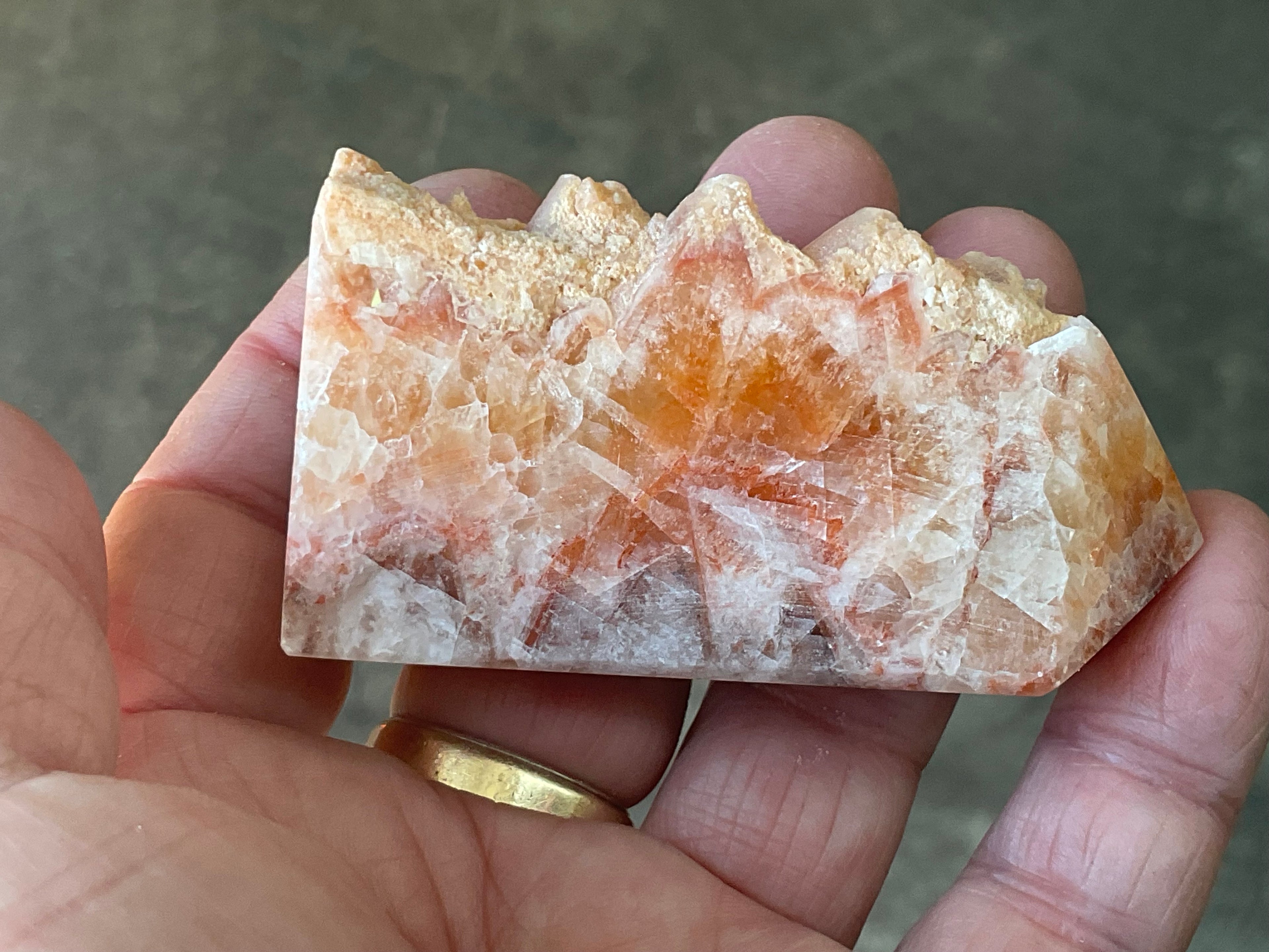 120g Orange Dog Tooth Calcite Generator 3B