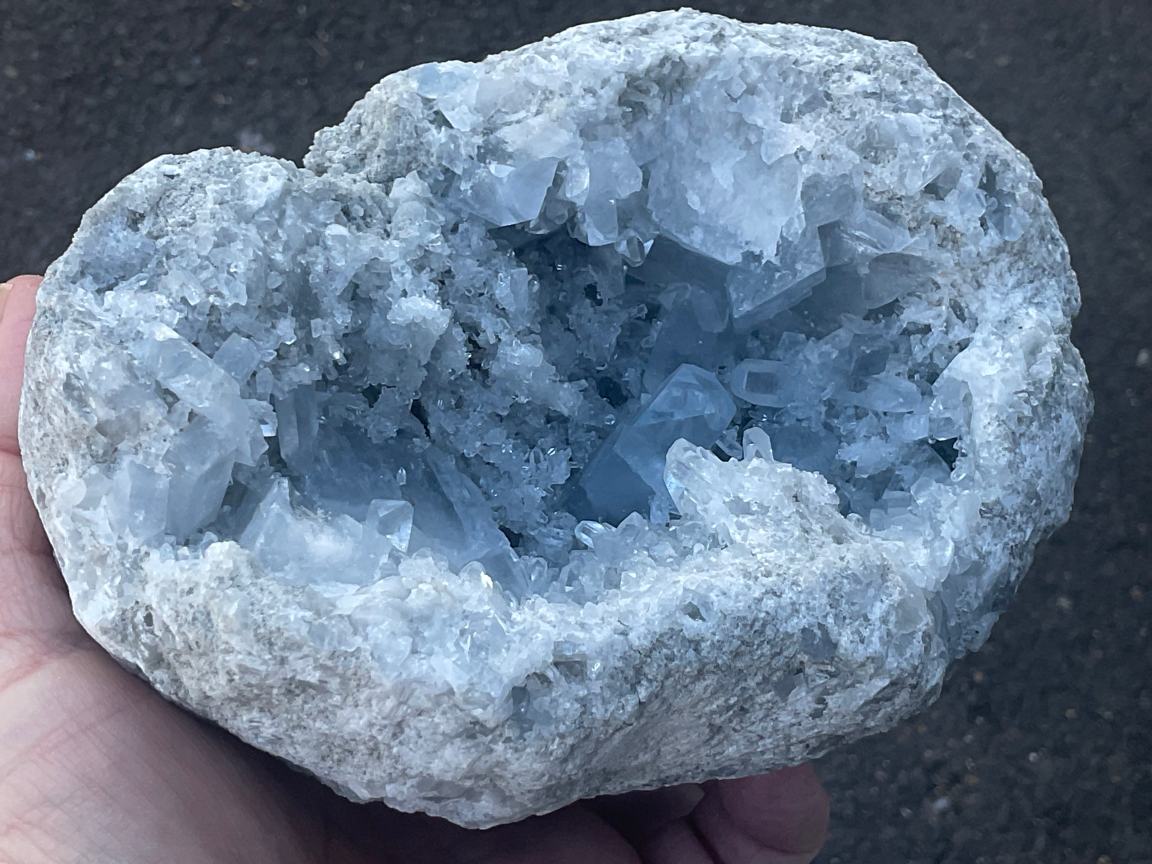 1838g Celestite/Celestine Geode