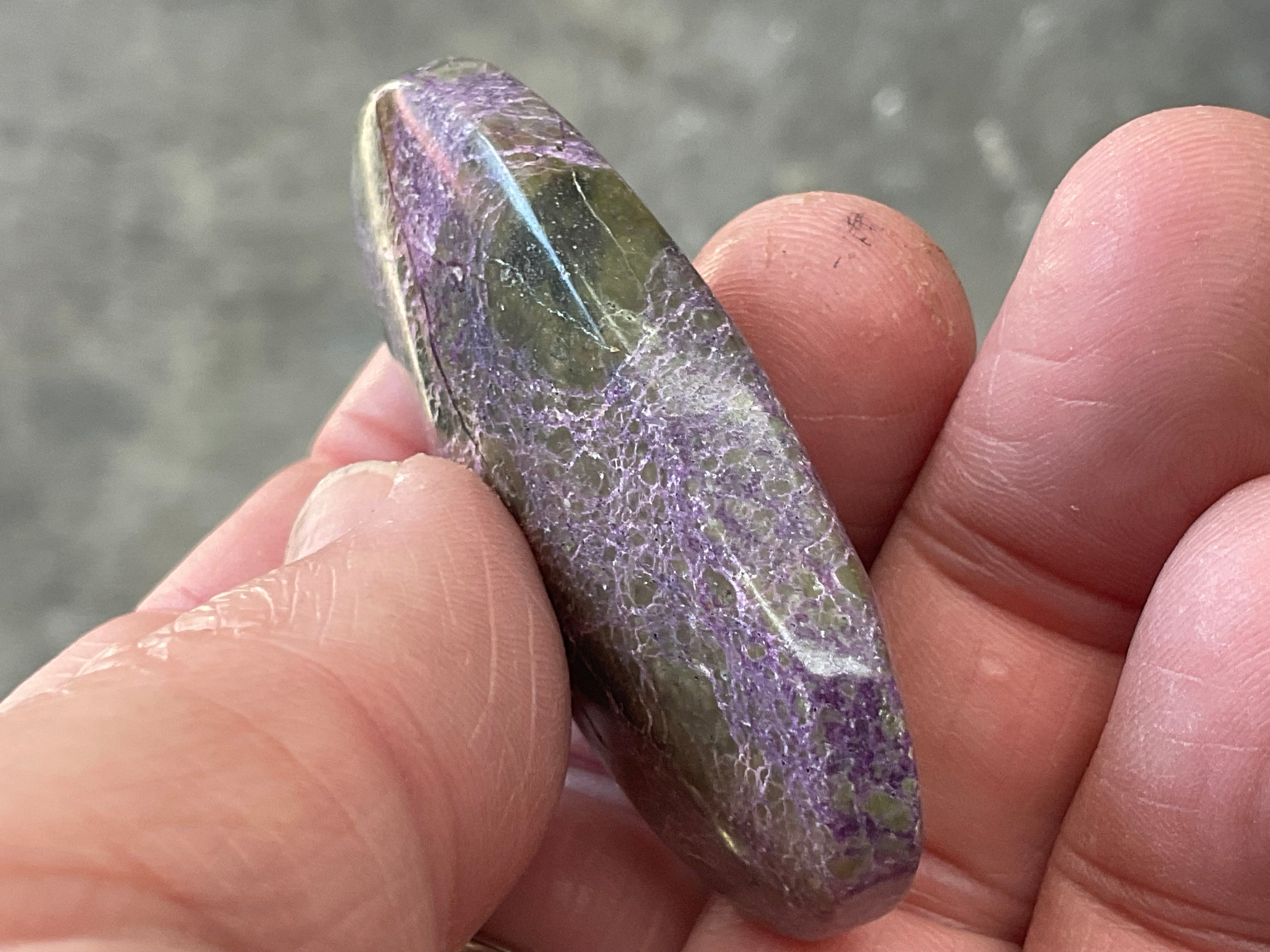 28g Atlantisite Palmstone 3B