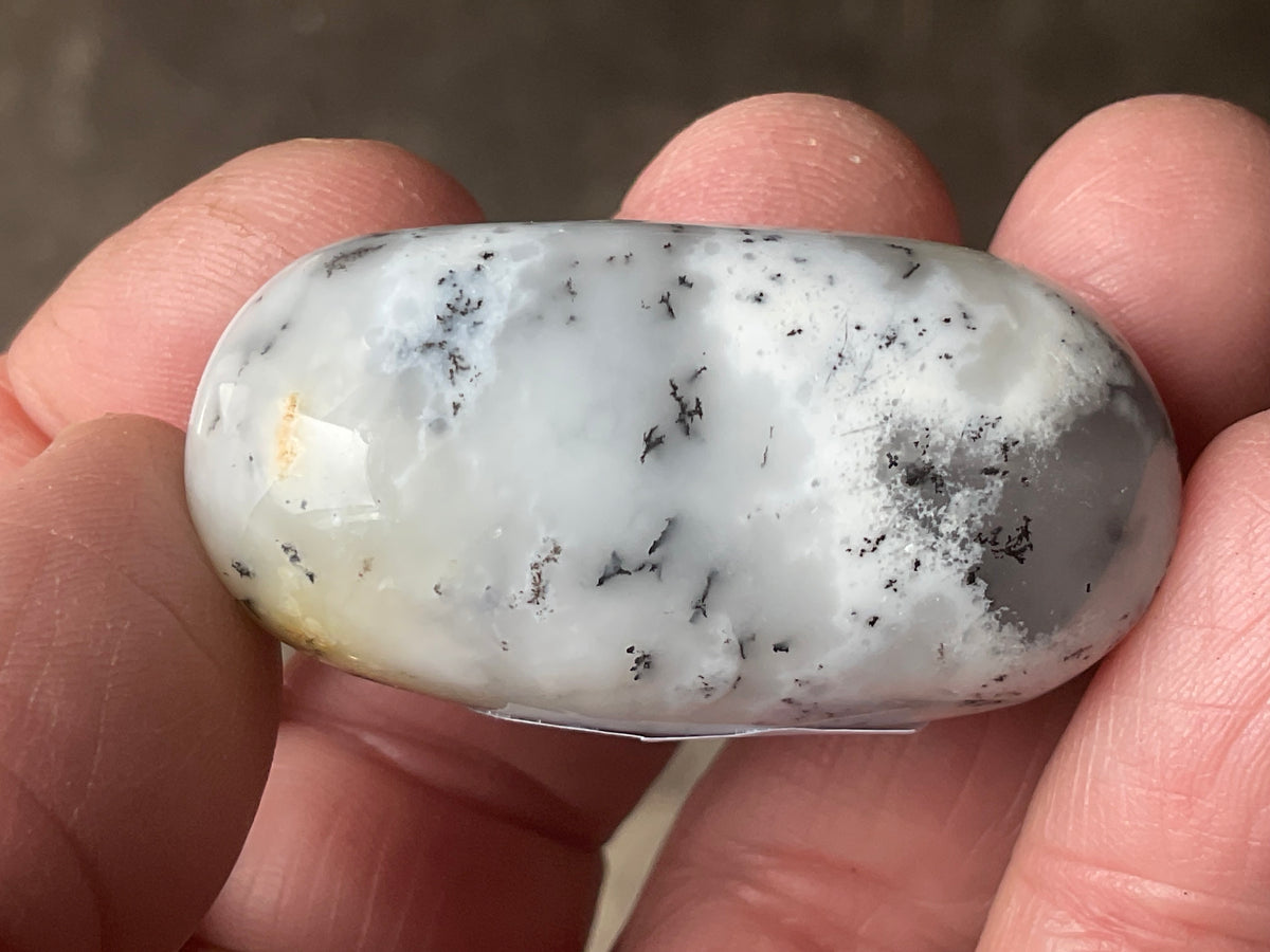 30g Merlinite Lingam 1A