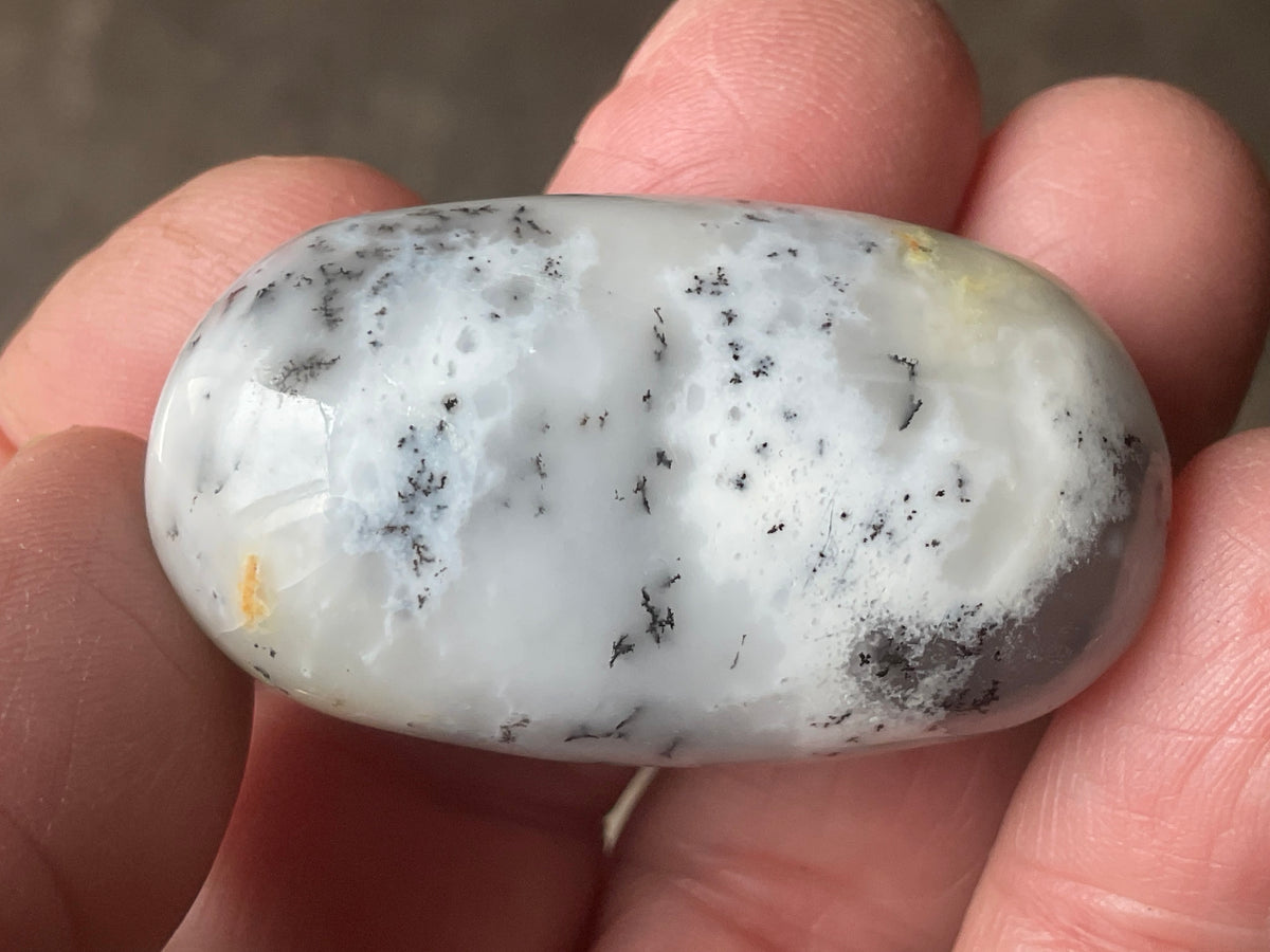 30g Merlinite Lingam 1A