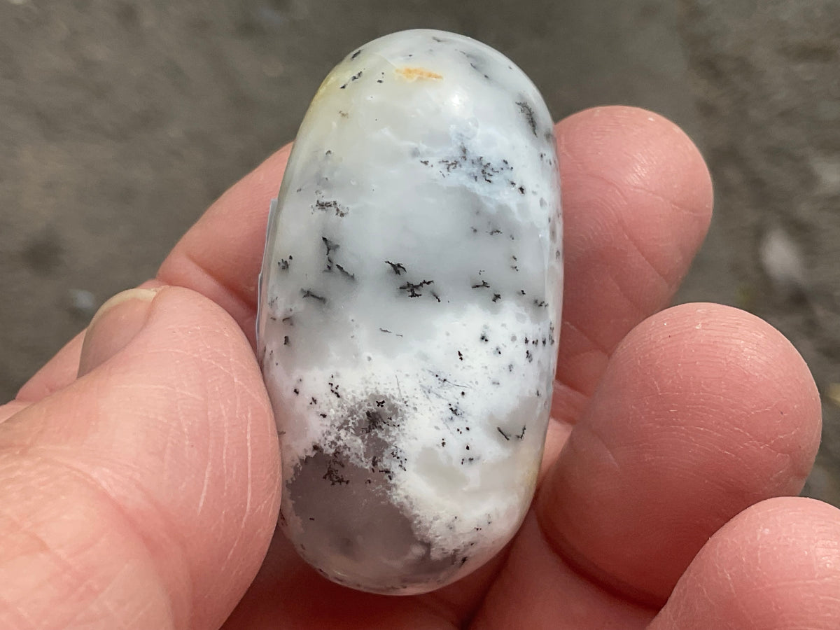 30g Merlinite Lingam 1A