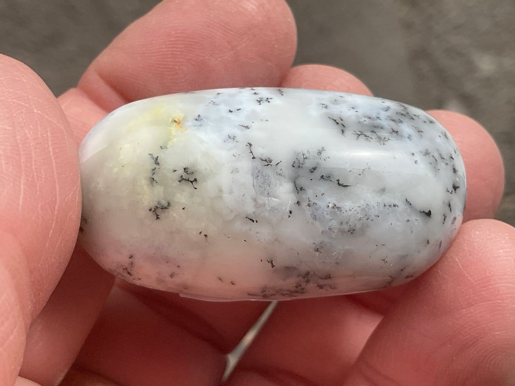 30g Merlinite Lingam 1A