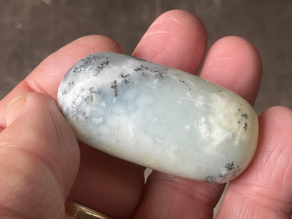 40g Merlinite Lingam 3C