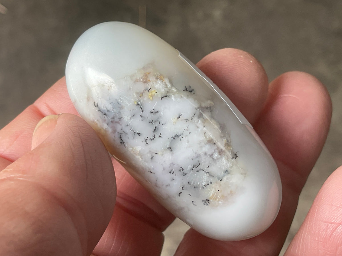 40g Merlinite Lingam 4A