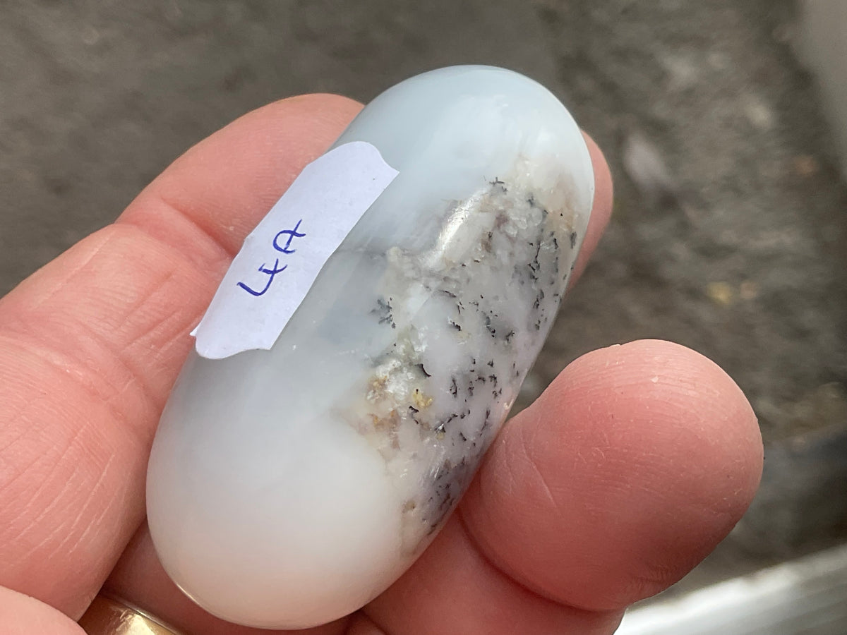 40g Merlinite Lingam 4A
