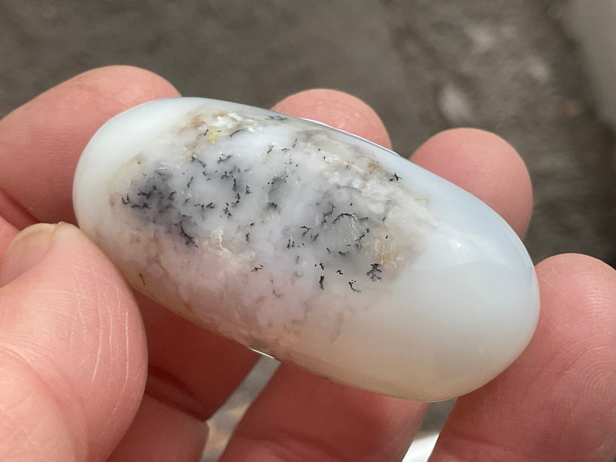 40g Merlinite Lingam 4A