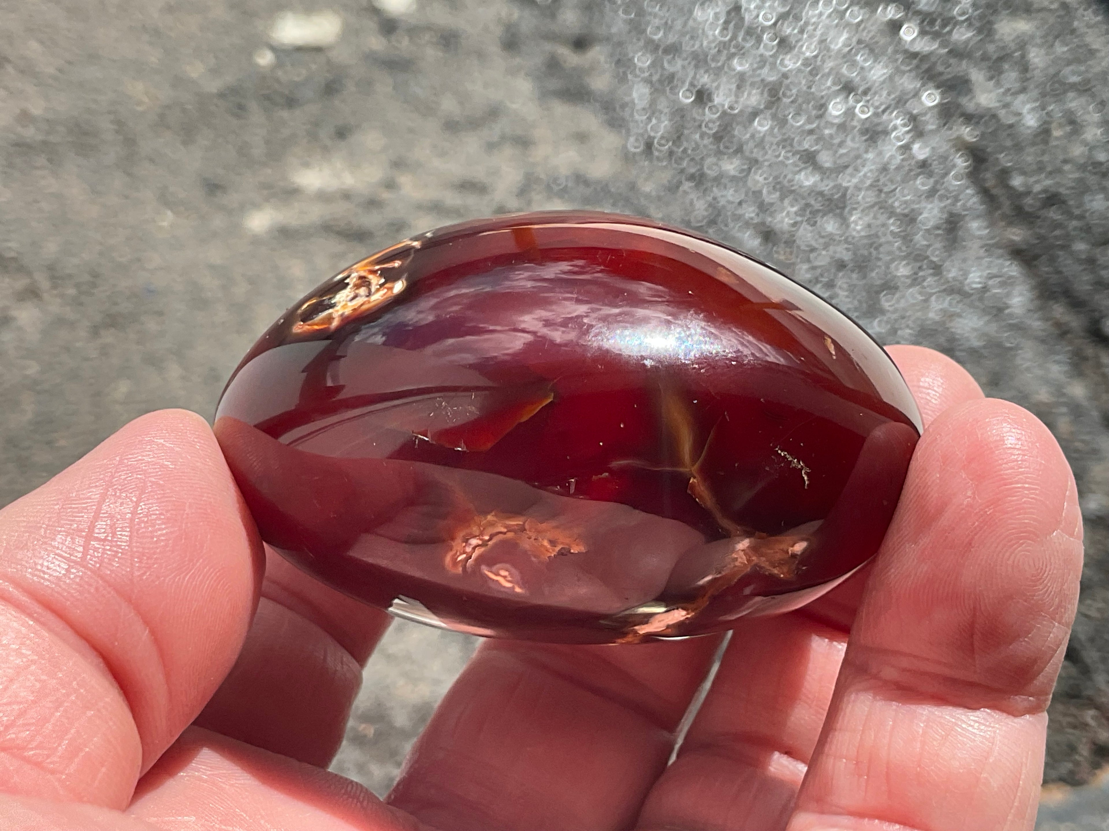 138g Carnelian Orca Agate Palmstone 5A