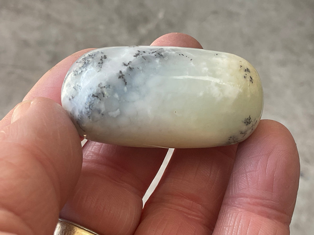 40g Merlinite Lingam 3C