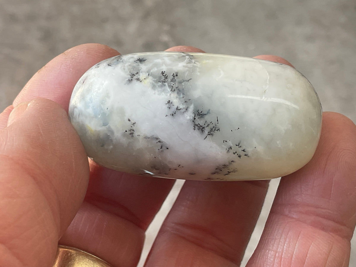 40g Merlinite Lingam 3C