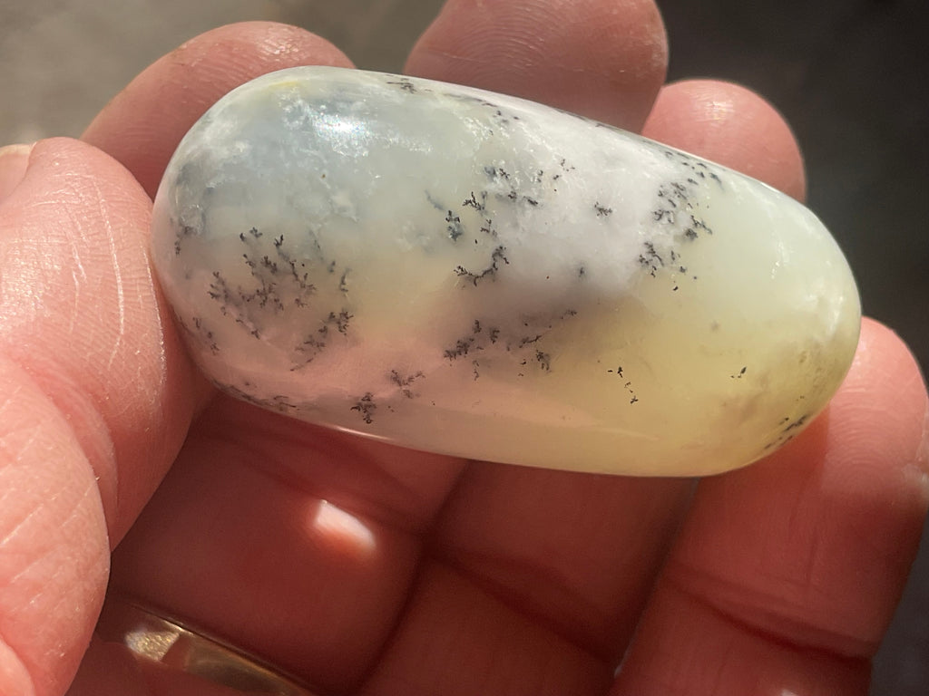 40g Merlinite Lingam 3C
