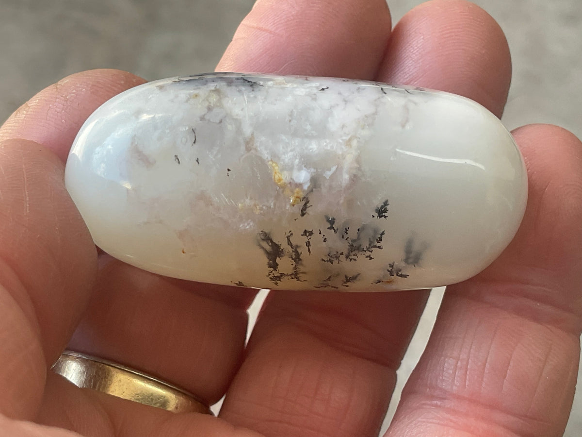 40g Merlinite Lingam 4A