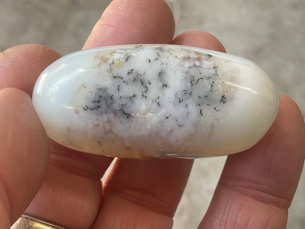 40g Merlinite Lingam 4A