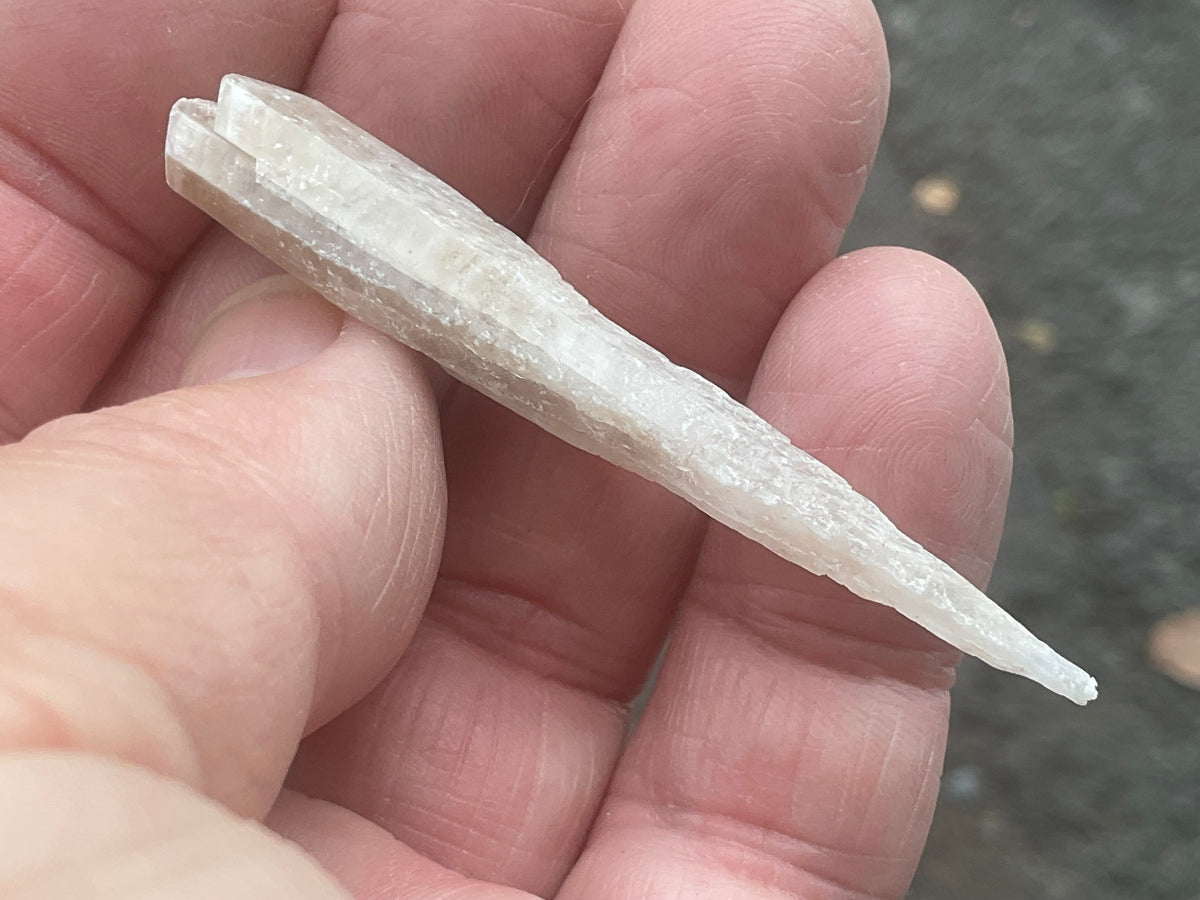 5g Australian Gypsum Spear 1A