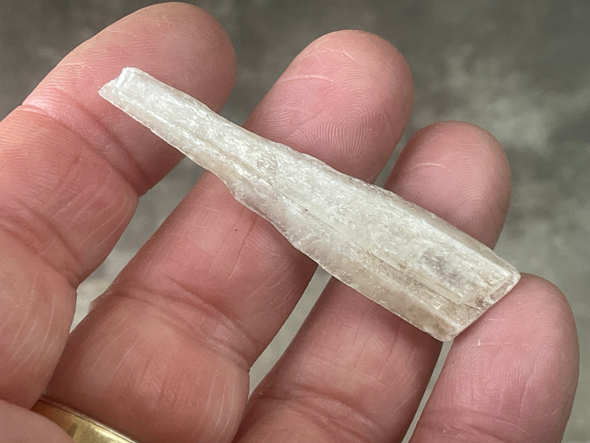 5g Australian Gypsum Spear 1B