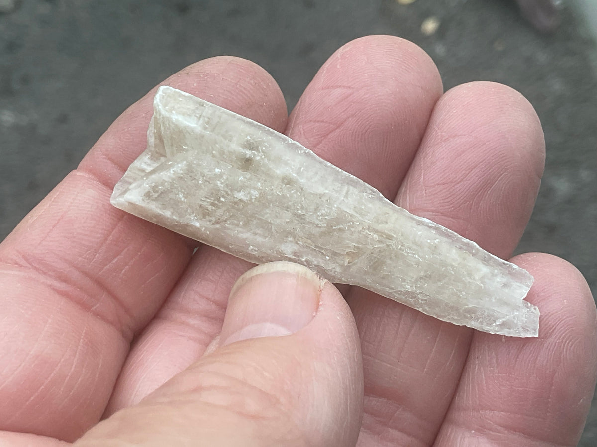 7g Australian Gypsum Spear 2A