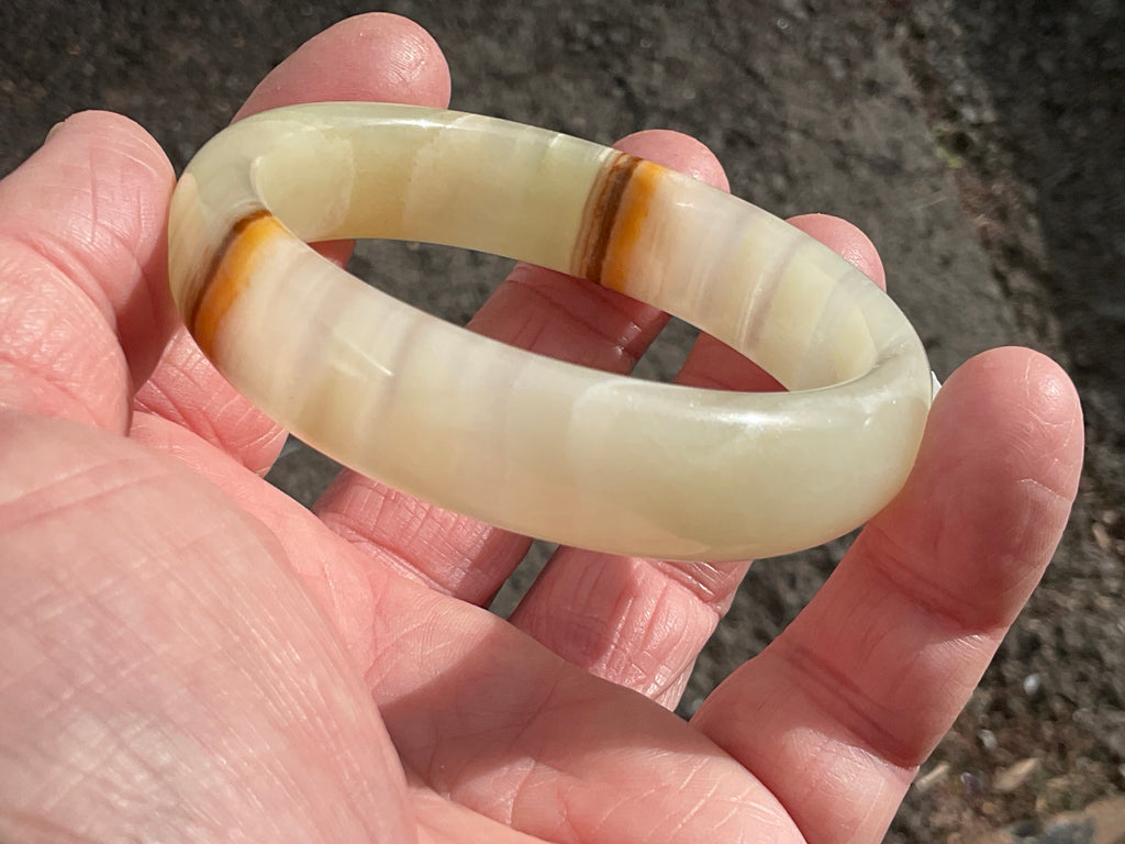 60g Green Banded Onyx Solid Bangle 3A